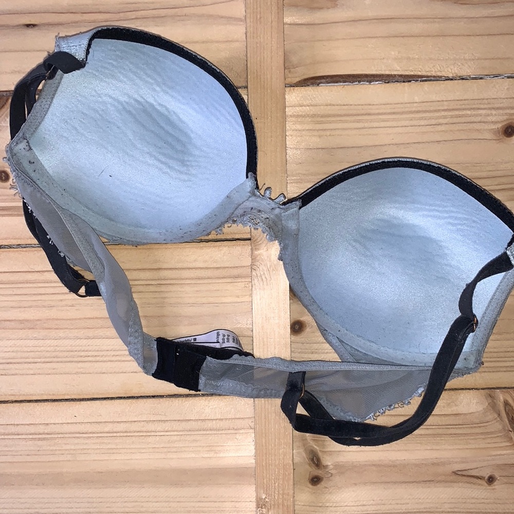 Used bra - Picture 3 of 4